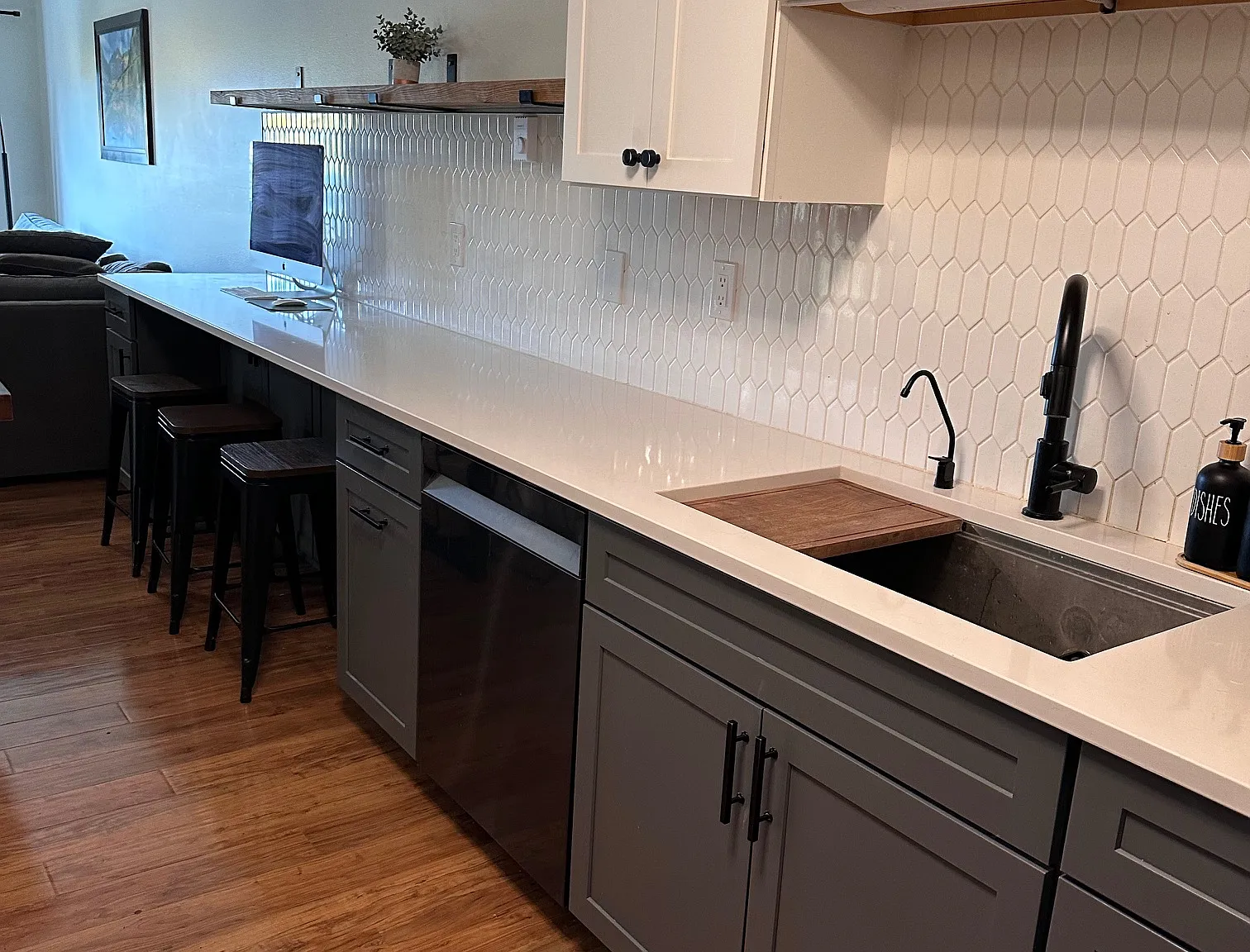 3 bed, 2142 sqft, $6,000 — Photo 3