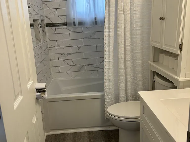 7025 Hickling Cres — Photo 14
