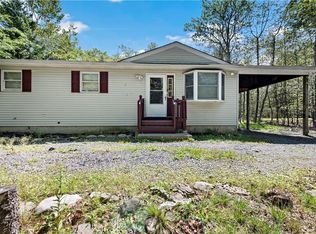 5111 Iroquois St, Tobyhanna, PA