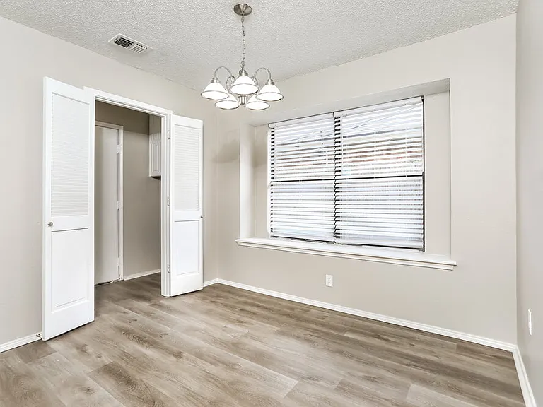 7456 Cross Ridge Cir — Photo 6