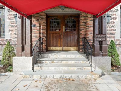 143 Garth Road #4A, Scarsdale, NY, 10583