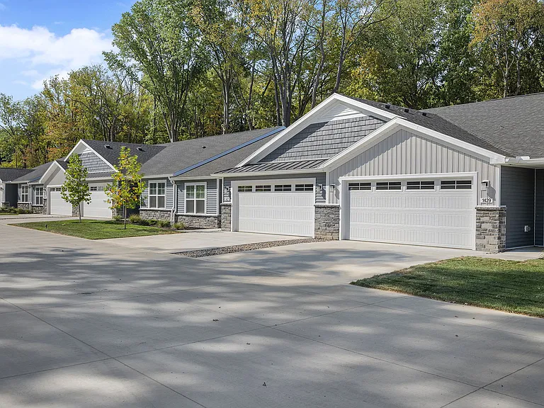 The Villas at Wyles Farm — Photo 9