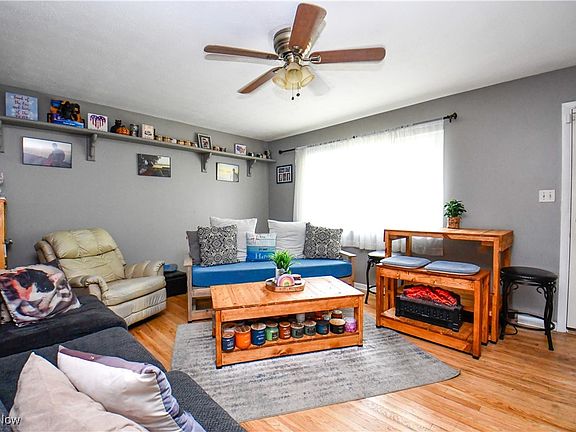 4th image of 4300 W 194th St