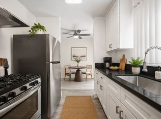 608 San Vicente Blvd #24, Santa Monica, CA 90402