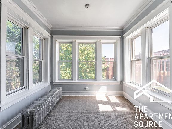 2nd image of 4638 N Saint Louis Ave #3