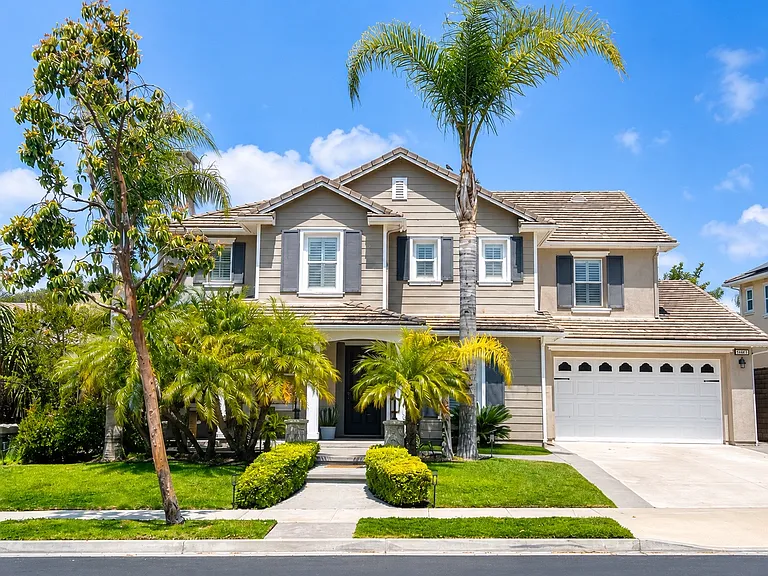 6921 Breezy Glen Dr — Photo 3