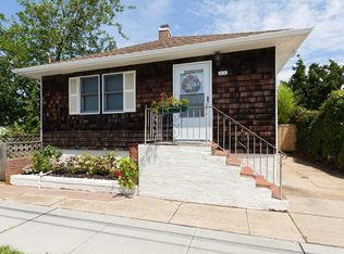 28 Inwood Ave, Point Lookout, NY 11569