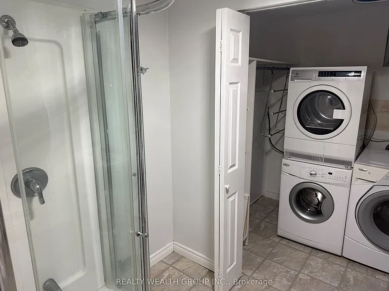 82 Elvaston Dr #BASEMENT — Photo 7