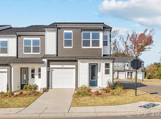 3045 Hutton Gardens Ln, Charlotte, NC