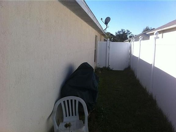 2nd image of 428 Lake Charles Dr