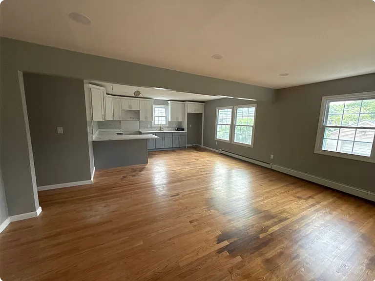 950 W Jericho Tpke #1 — Photo 8