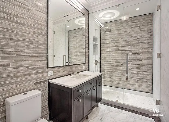 Rented by Warburg | media 4