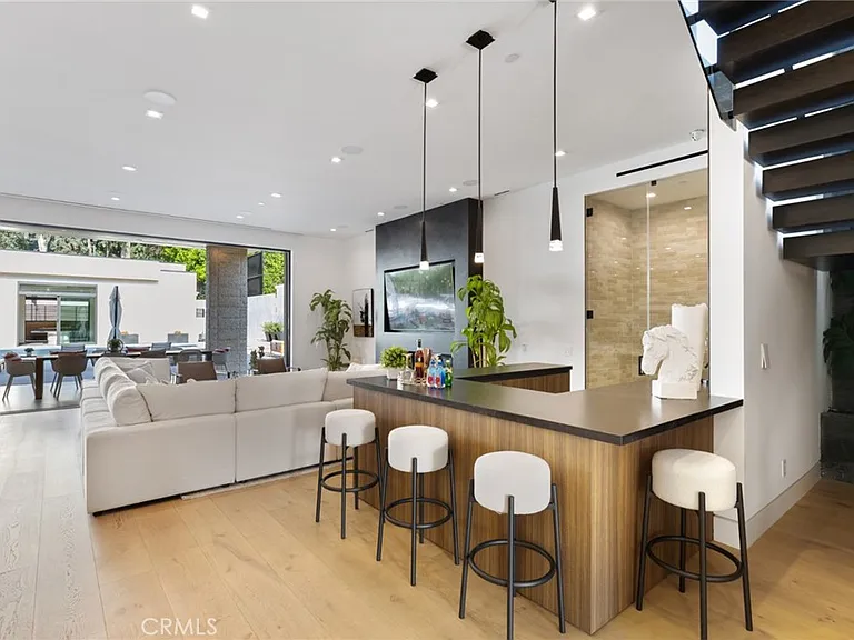 5702 Melvin Ave — Photo 18