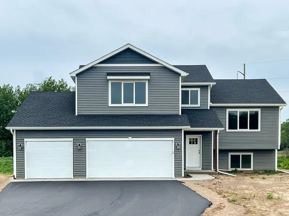 4676 9th St NE, Saint Cloud, MN 56304