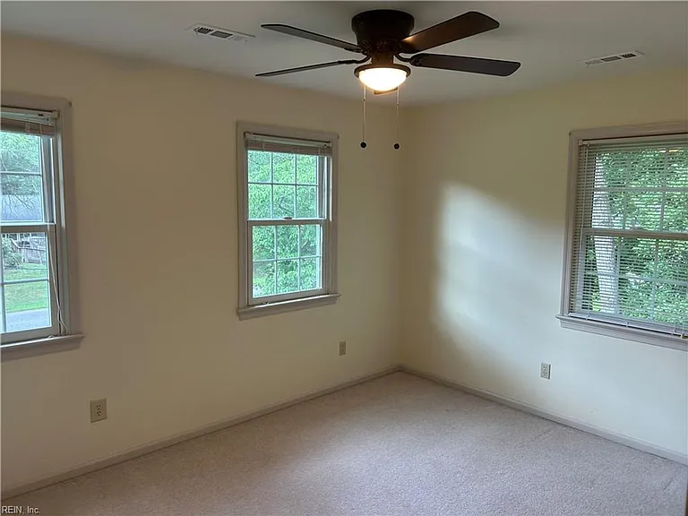 203 Kenmar Dr — Photo 6