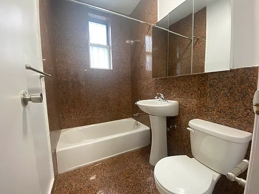 Rented by Bond New York | media 18