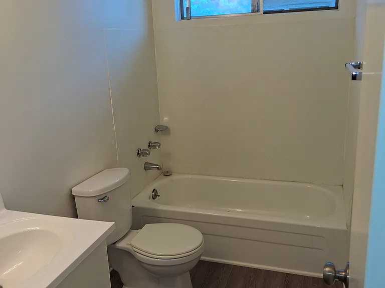 1482 Cordova St #3 — Photo 2