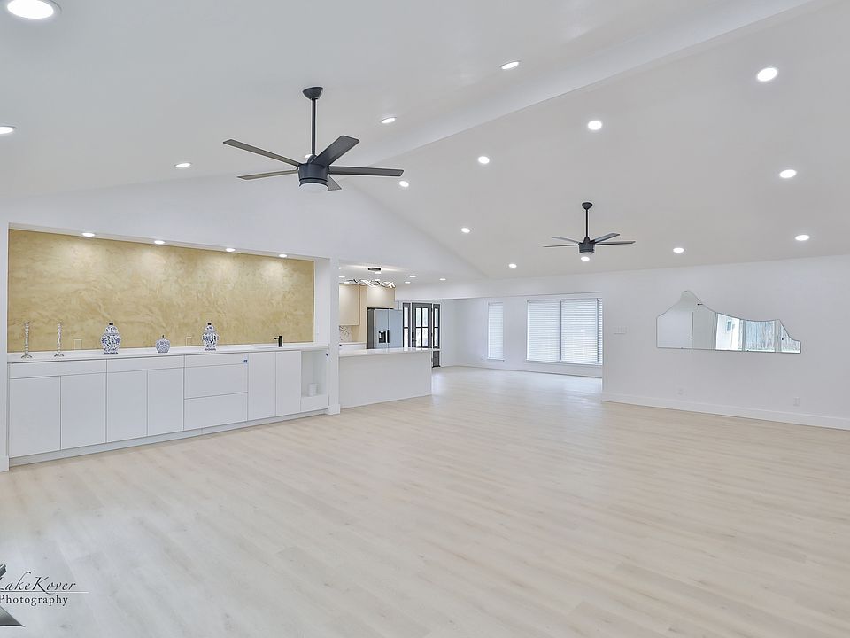1st image of 13 Pinehurst St