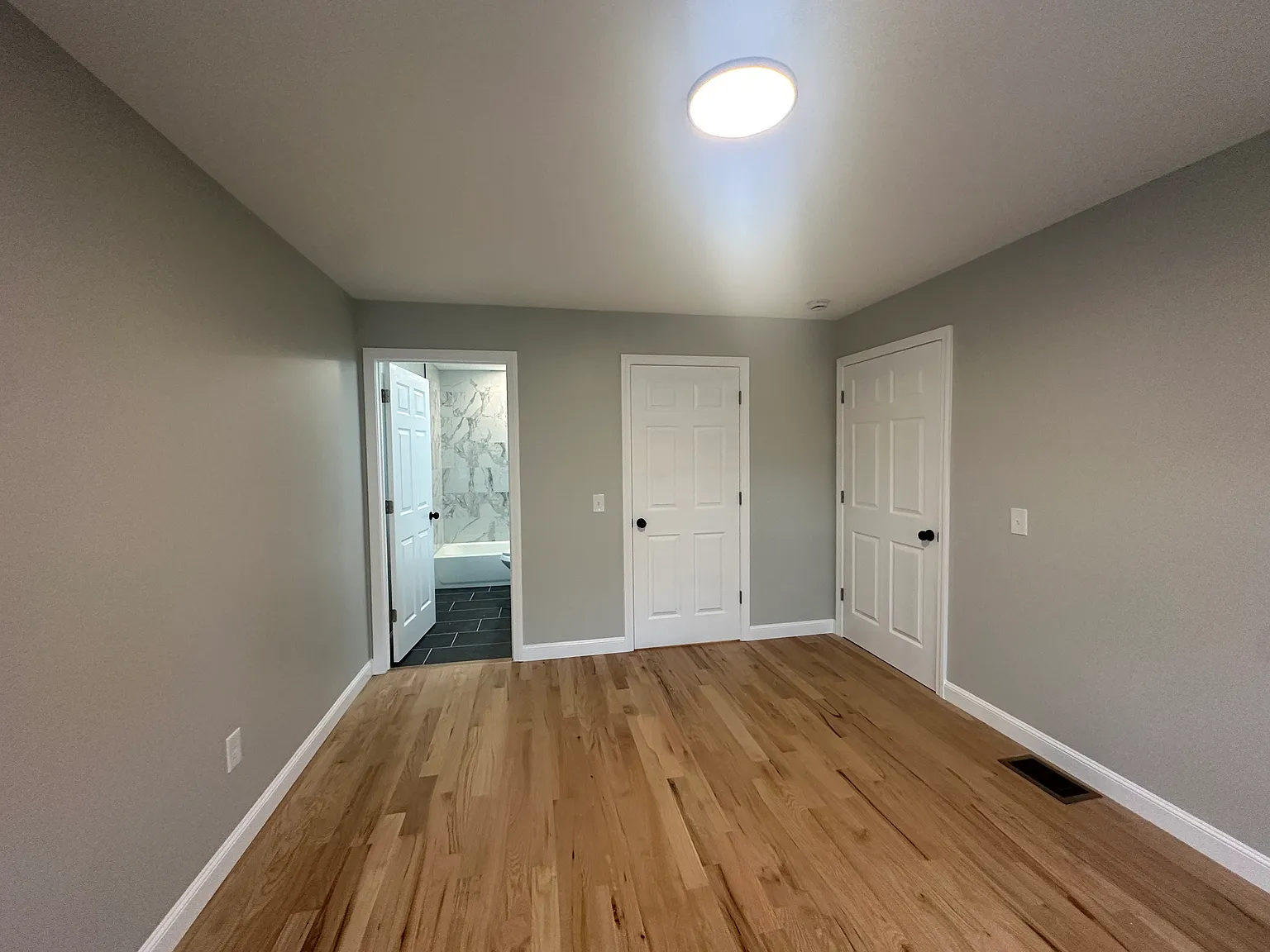 6 bed, 2500 sqft, $4,000 — Photo 4