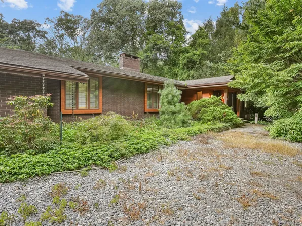 20 East Common Road, Easton, CT 06612