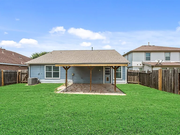16322 Cole Bridge Ln — Photo 25