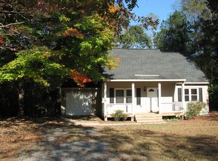 6625 Lake View Dr, Gloucester, VA 23061