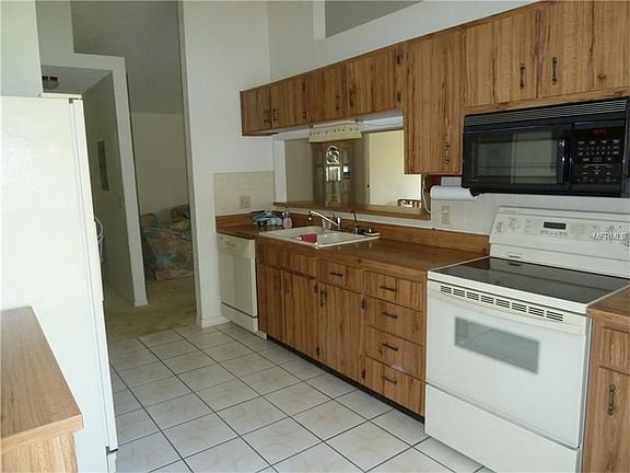 2nd image of 2070 Cheryl Dr