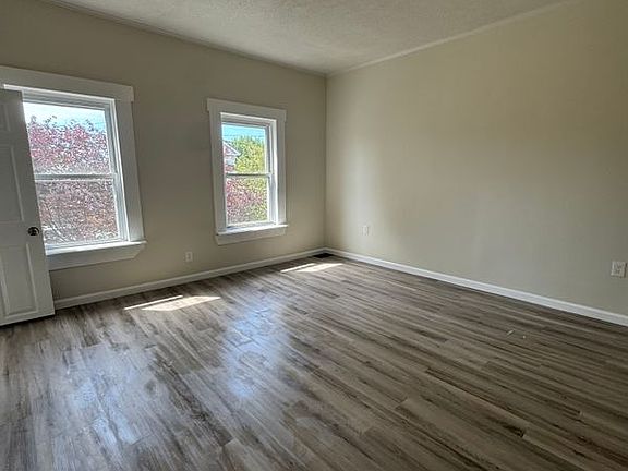 3rd image of 64 New Bridge St #2