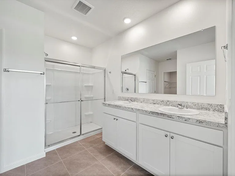 925 Dugan Cir SE — Photo 23