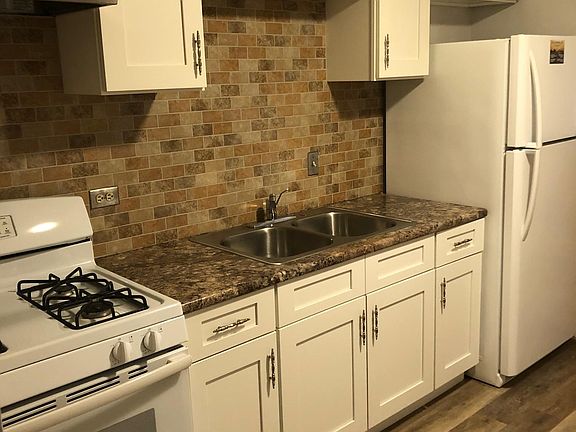 2nd image of 9610 N Greenwood Ave #2E