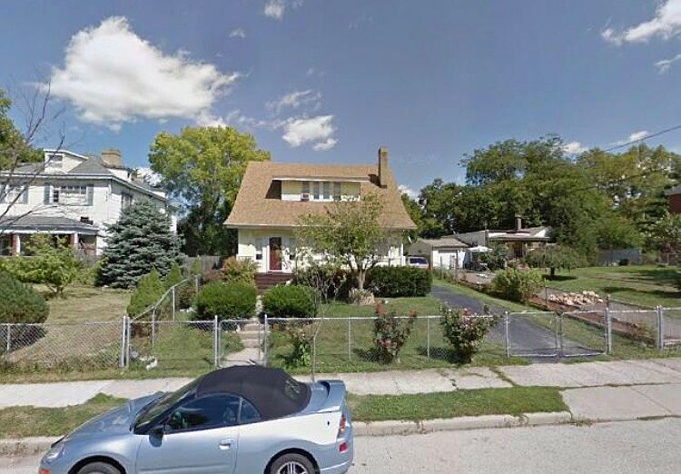 1st image of 402 Crestline Ave