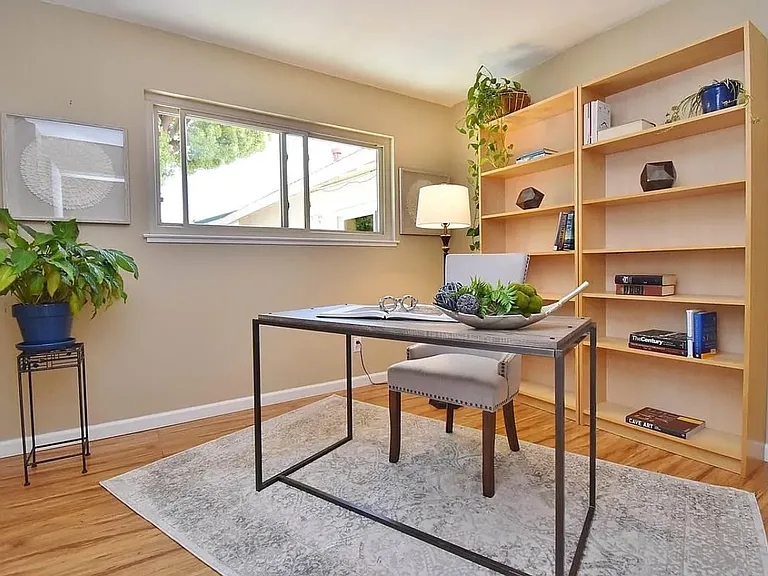 4325 Satinwood Dr — Photo 15