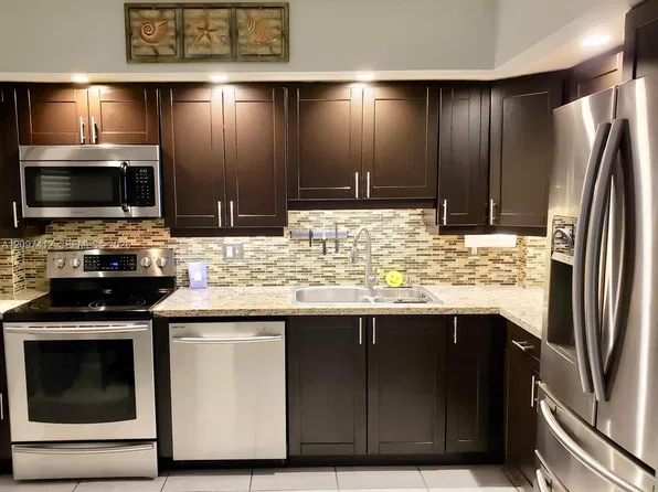 896 N Federal Hwy APT 229, Lantana, FL 33462
