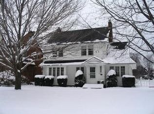 19840 Saranac Dr, Fairview Park, OH 44126