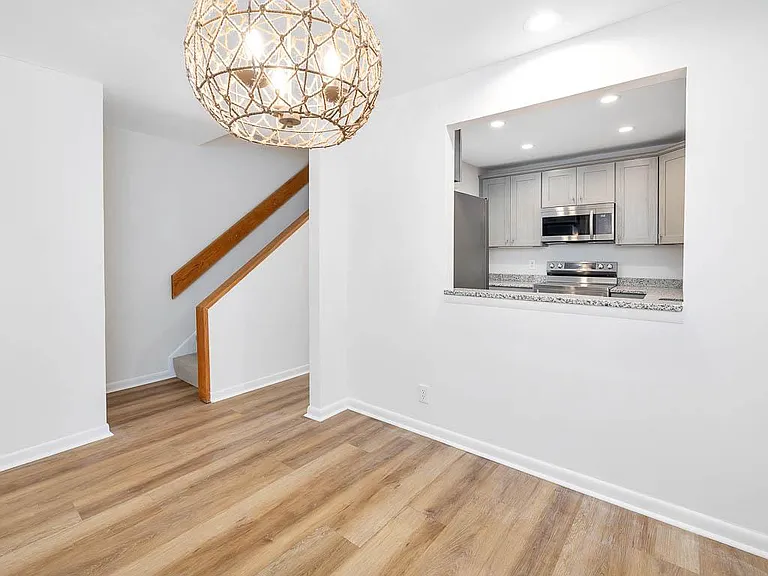 1000 Mallery Street Ext #F57 — Photo 4
