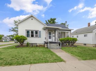 636 Main St, Marinette, WI 54143