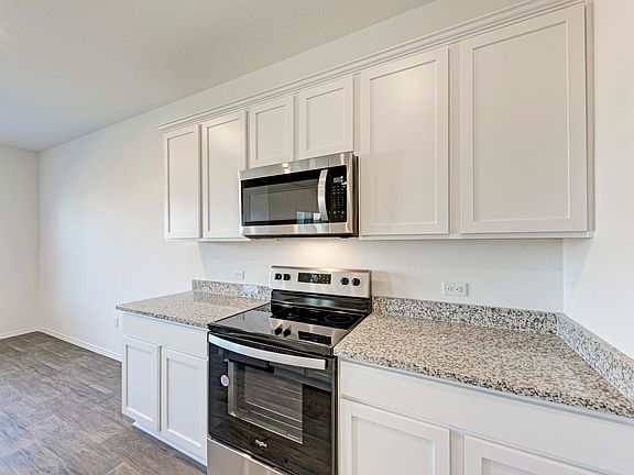 4th image of 18524 Cremello Dr #B
