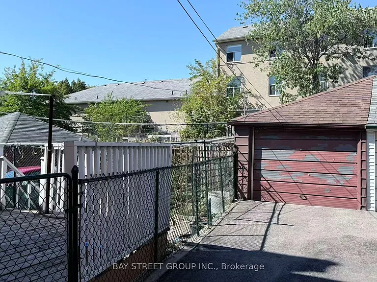 366 Highfield Rd — Photo 30