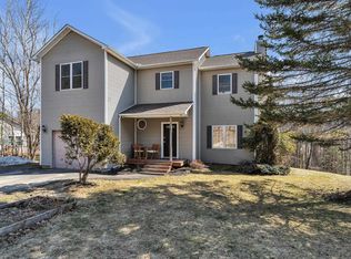 11 Meadow Crest Ln, Waterbury, VT 05676