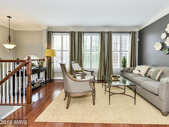 4th image of 3901 Madison Mews