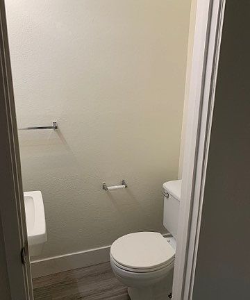 4th image of 630-690 Robinhood Dr #180