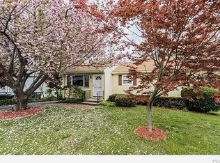 74 Dobson St, Bridgeport, CT 06606