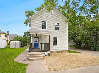 713 14th St S, La Crosse, WI 54601