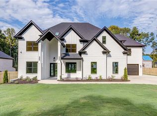 4535 Waterton Cir, Hoschton, GA 30548