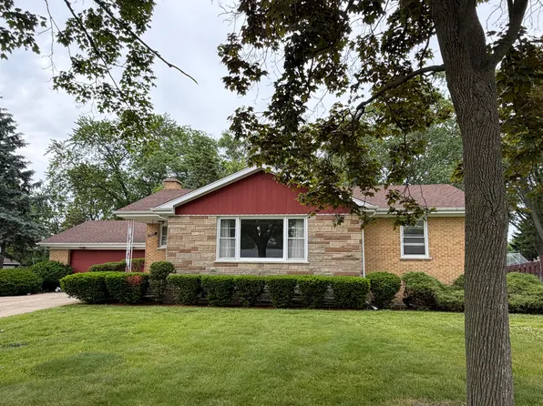 533 Ridge Ave, Elk Grove Village, IL 60007