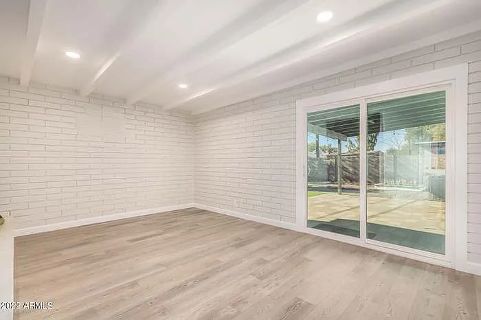3 bed, 1720 sqft, $2,550 — Photo 4