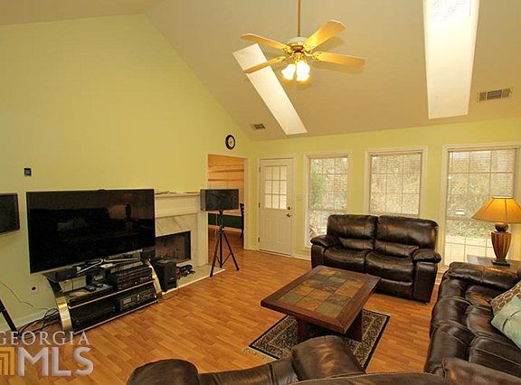 3rd image of 2869 Arendel Dr