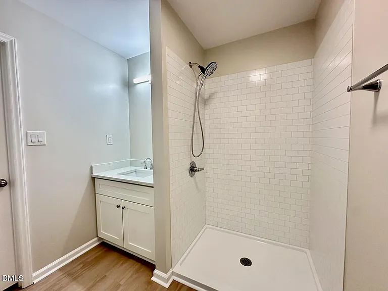4050 Arckelton Dr — Photo 17