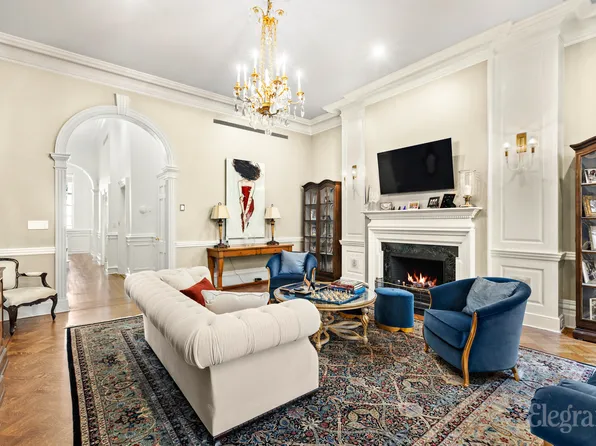 40 East 67th Street image 1 of 24