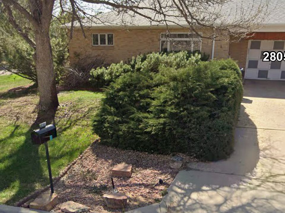 2nd image of 2805 Reed St